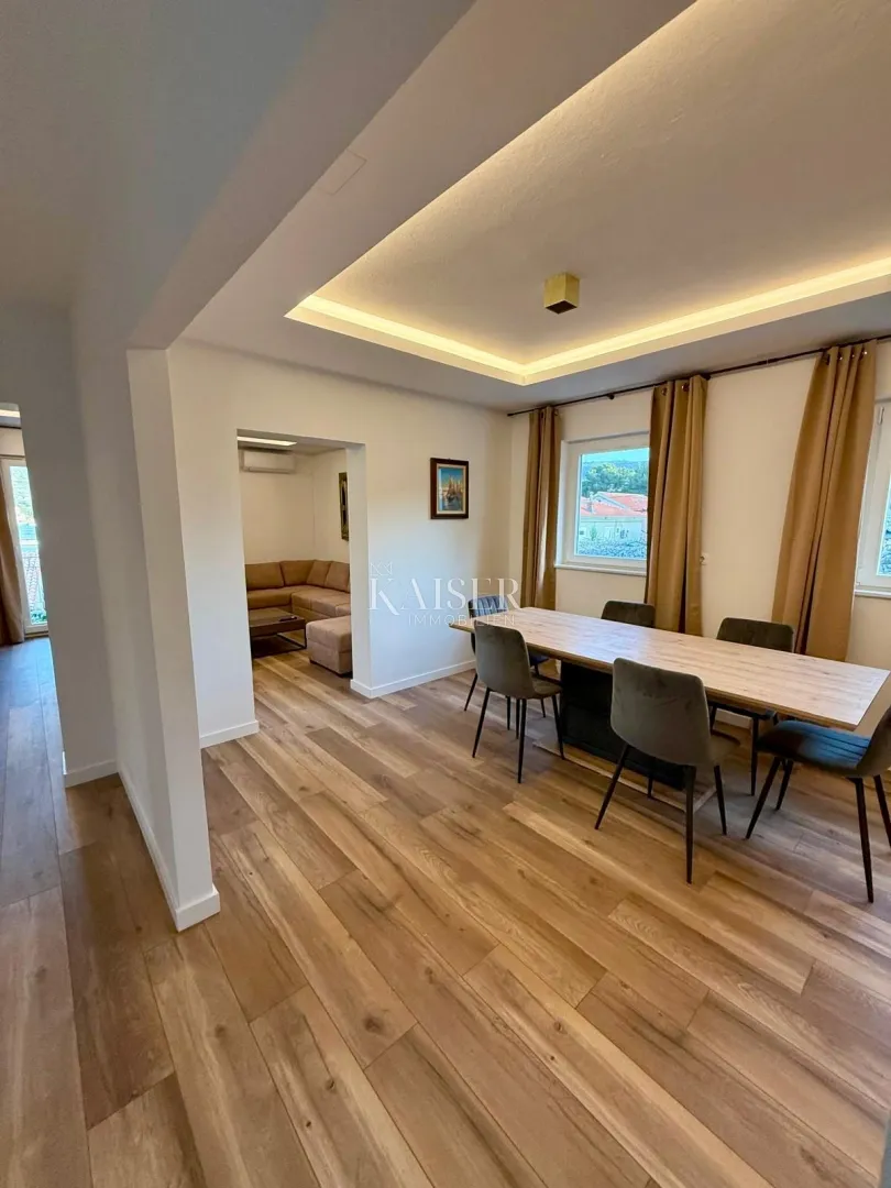 otok cres, cres - kuća sa 4 stana, 288m2, 50m od mora sa prekrasnim pogledom - slika 14