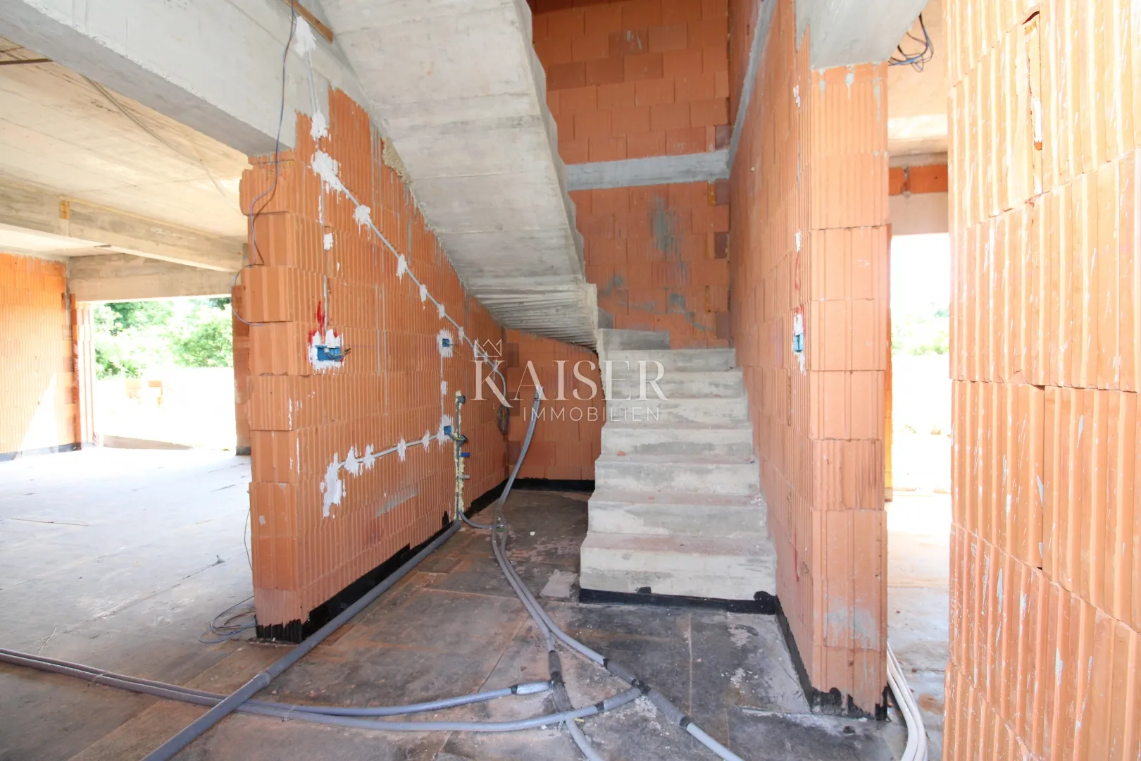 istra, pula- dvojna kuća 170m2 s bazenom u rohbau - slika 7