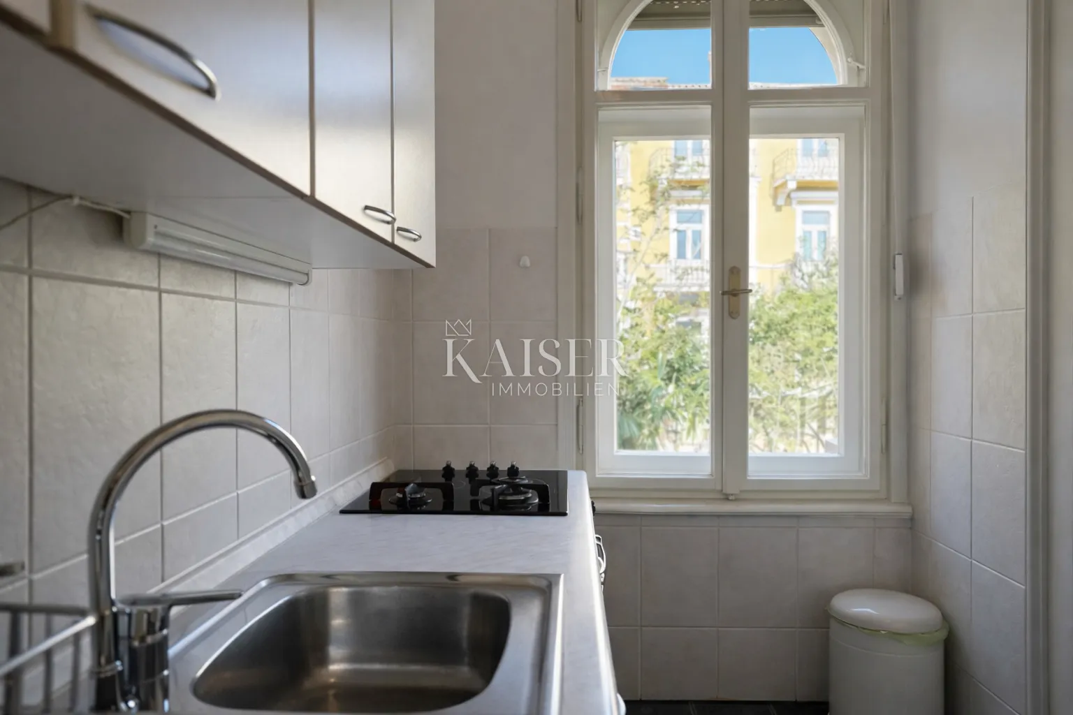 opatija, lovran – stan u prvom redu do mora, balkon s panoramskim pogledom, direktan pristup moru - slika 11
