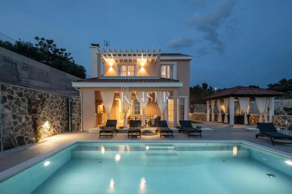 Šibenik-Rogoznica – Ražanj: autentična vila 230 m² s bazenom, pogledom na more i luksuznim interijerom - Ražanj, Rogoznica