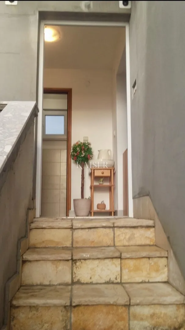 zadar, vir – kuća s dvije odvojene jedinice, 200 m od mora - slika 10