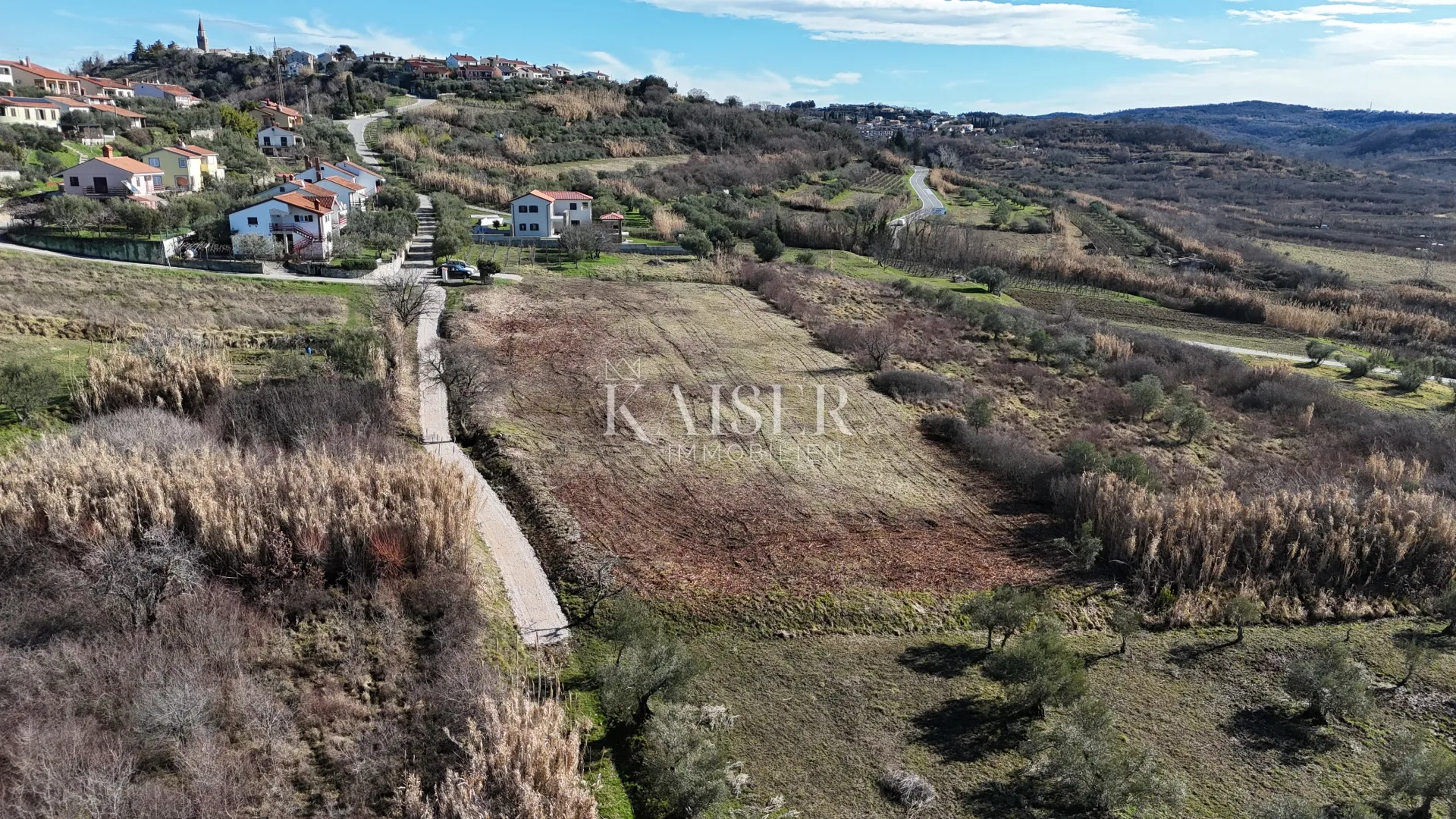 istra, buje - građevinsko zemljište, 1.036m2, vrhunska lokacija - slika 7