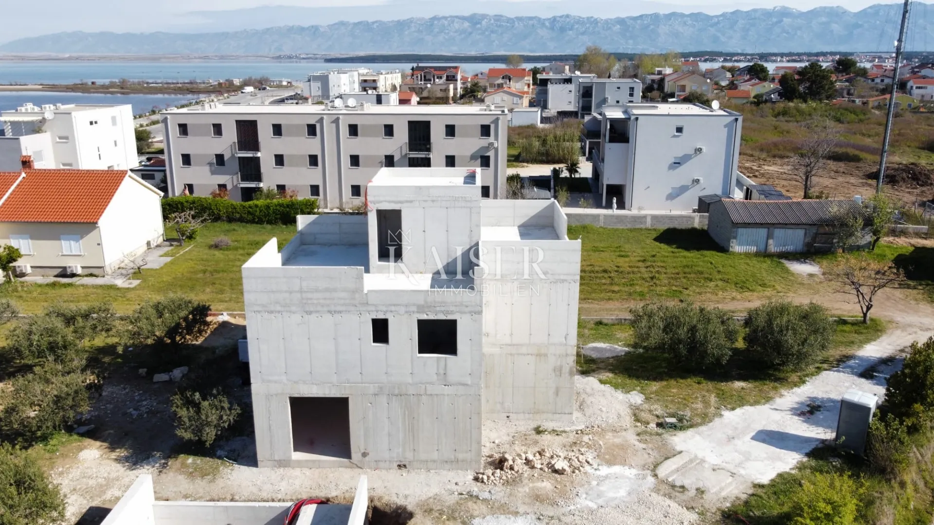 zadar, nin-luksuzna dvojna kuća s bazenom i krovnom terasom , 60 m od mora - slika 7