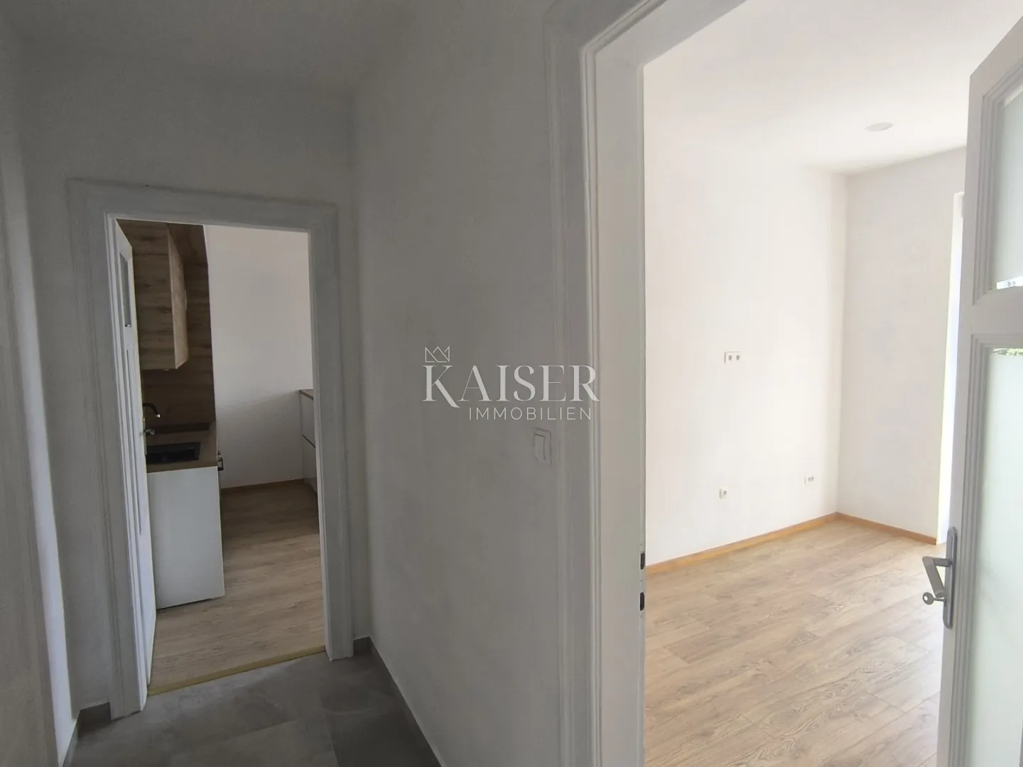 rijeka, potok- prostrani renovirani stan 125 m2 - slika 9