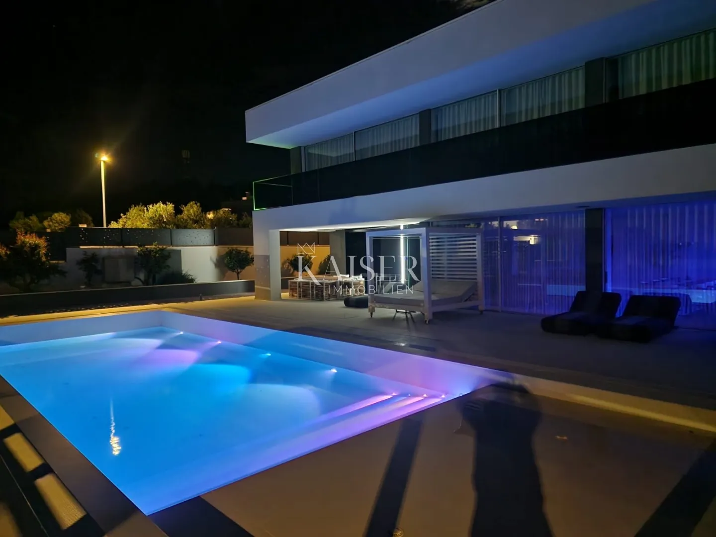 šibenik, vodice - luksuzna vila s pogledom na more - slika 3