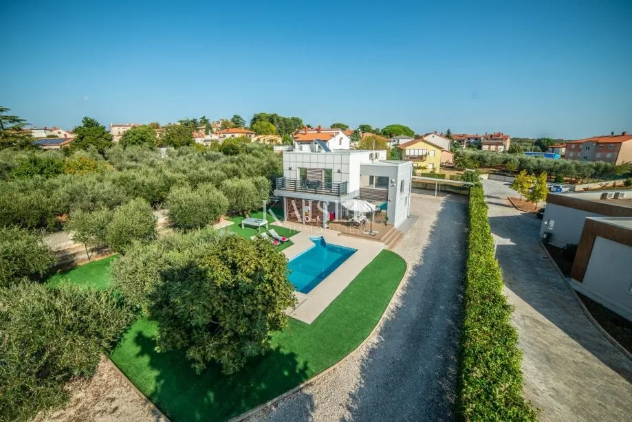 istra, vodnjan- vila s bazenom i pogledom na brijune - slika 5