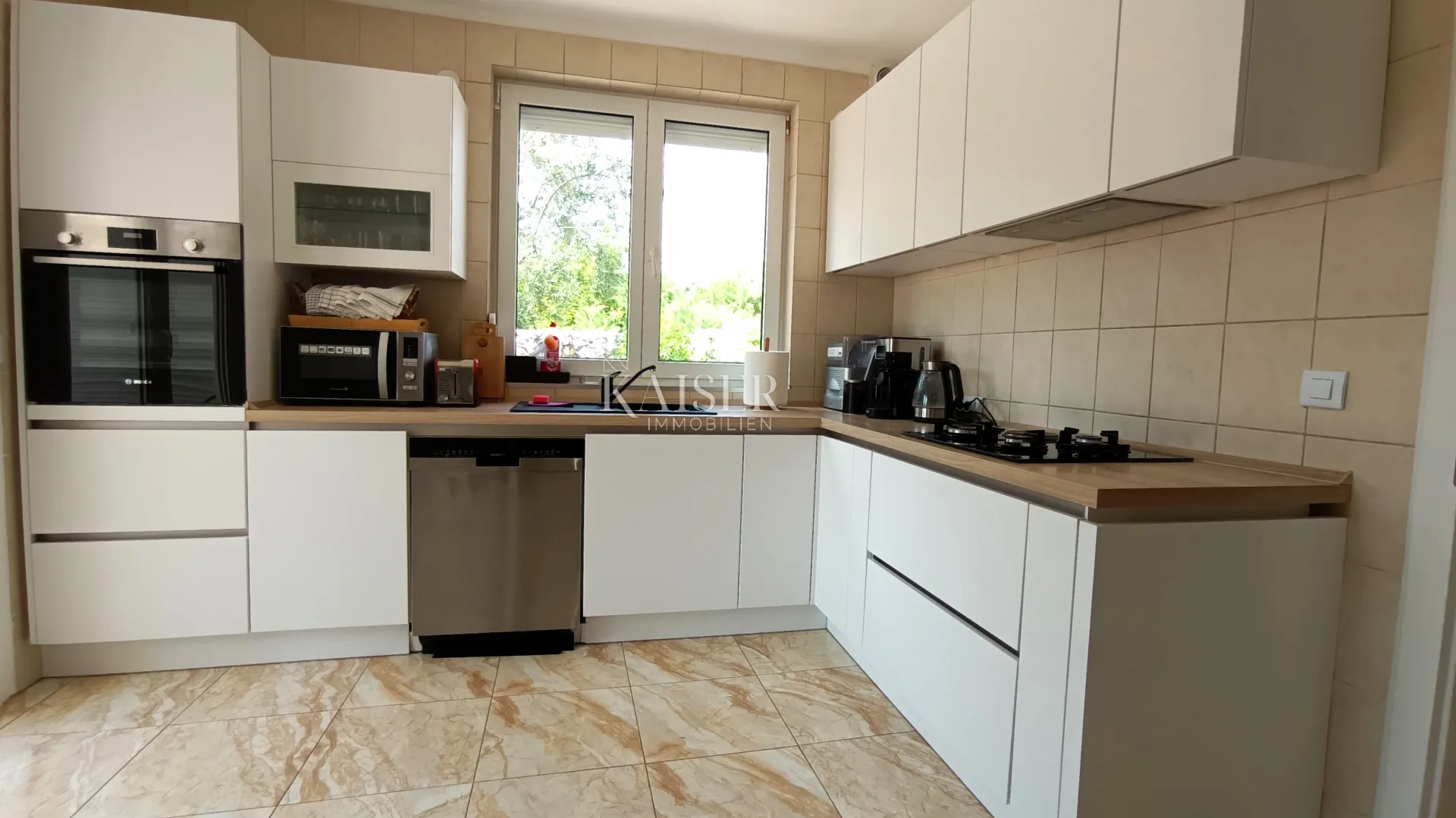 krk okolica- kuća 200m2 na mirnoj lokaciji s bazenom - slika 3