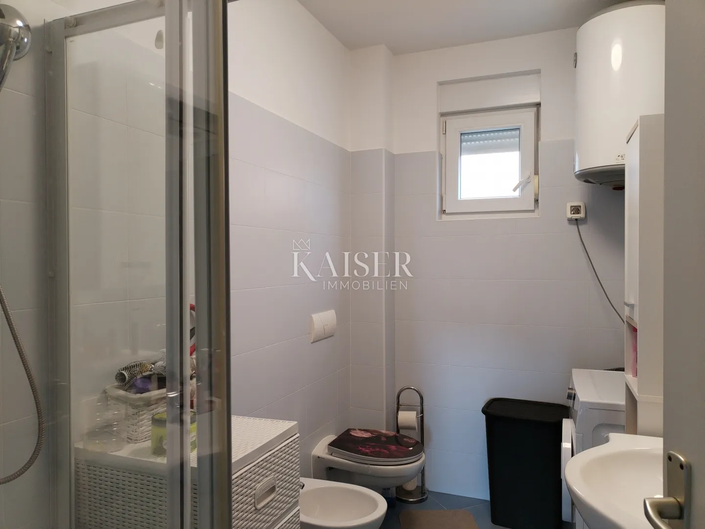 istra, novigrad, stan 115m2 sa bezenom i pogledom na more - slika 16