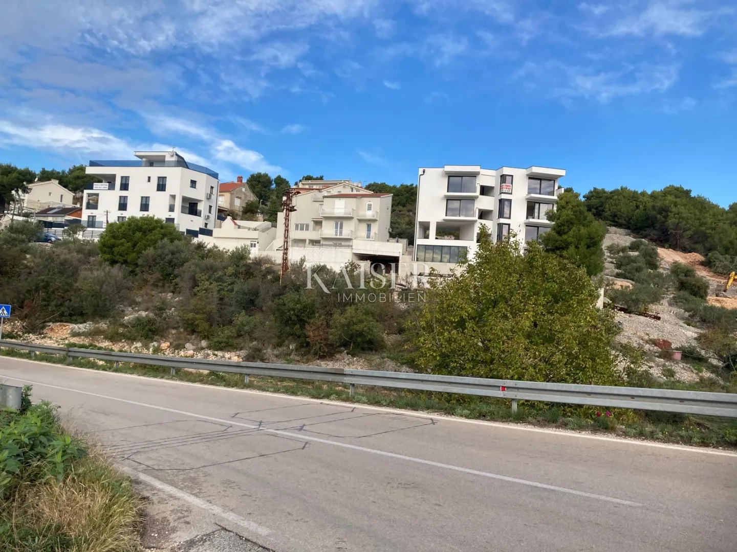 moderan dvosoban stan s balkonom u srcu primoštena - slika 5