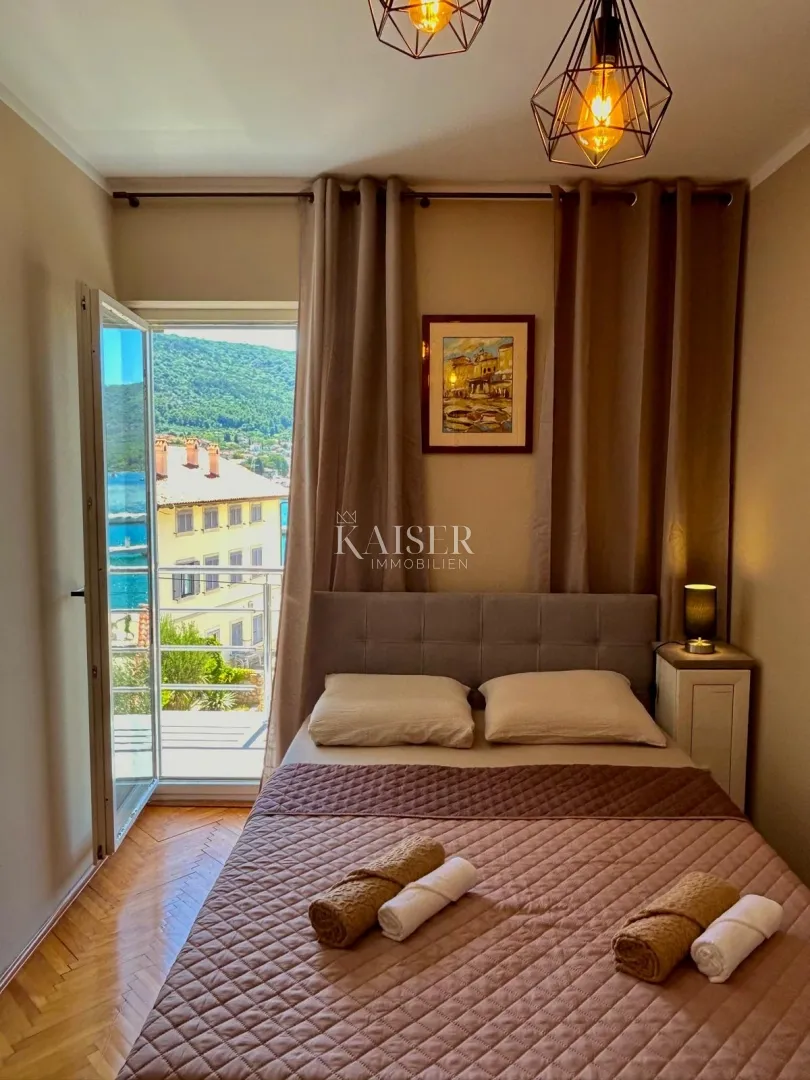 otok cres, cres - kuća sa 4 stana, 288m2, 50m od mora sa prekrasnim pogledom - slika 38