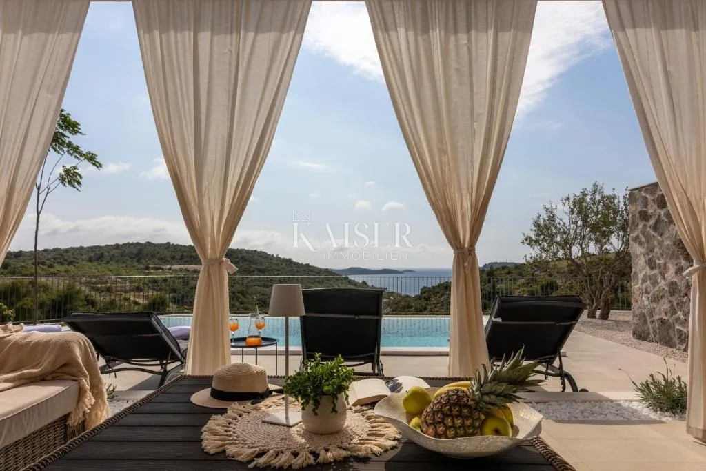 šibenik-rogoznica – ražanj: autentična vila 230 m² s bazenom, pogledom na more i luksuznim interijerom - slika 6