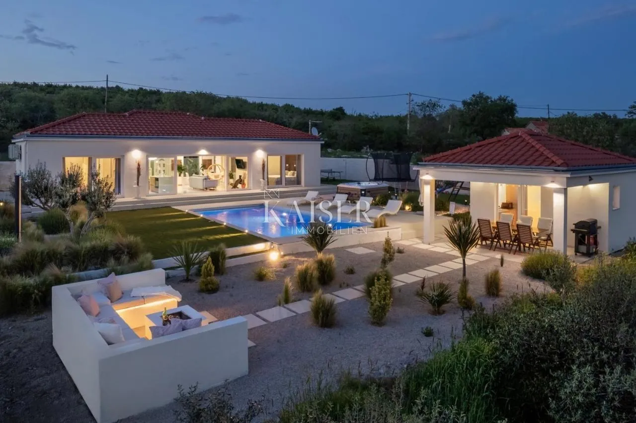 šibenik - prekrasna kuća na osami - slika 46