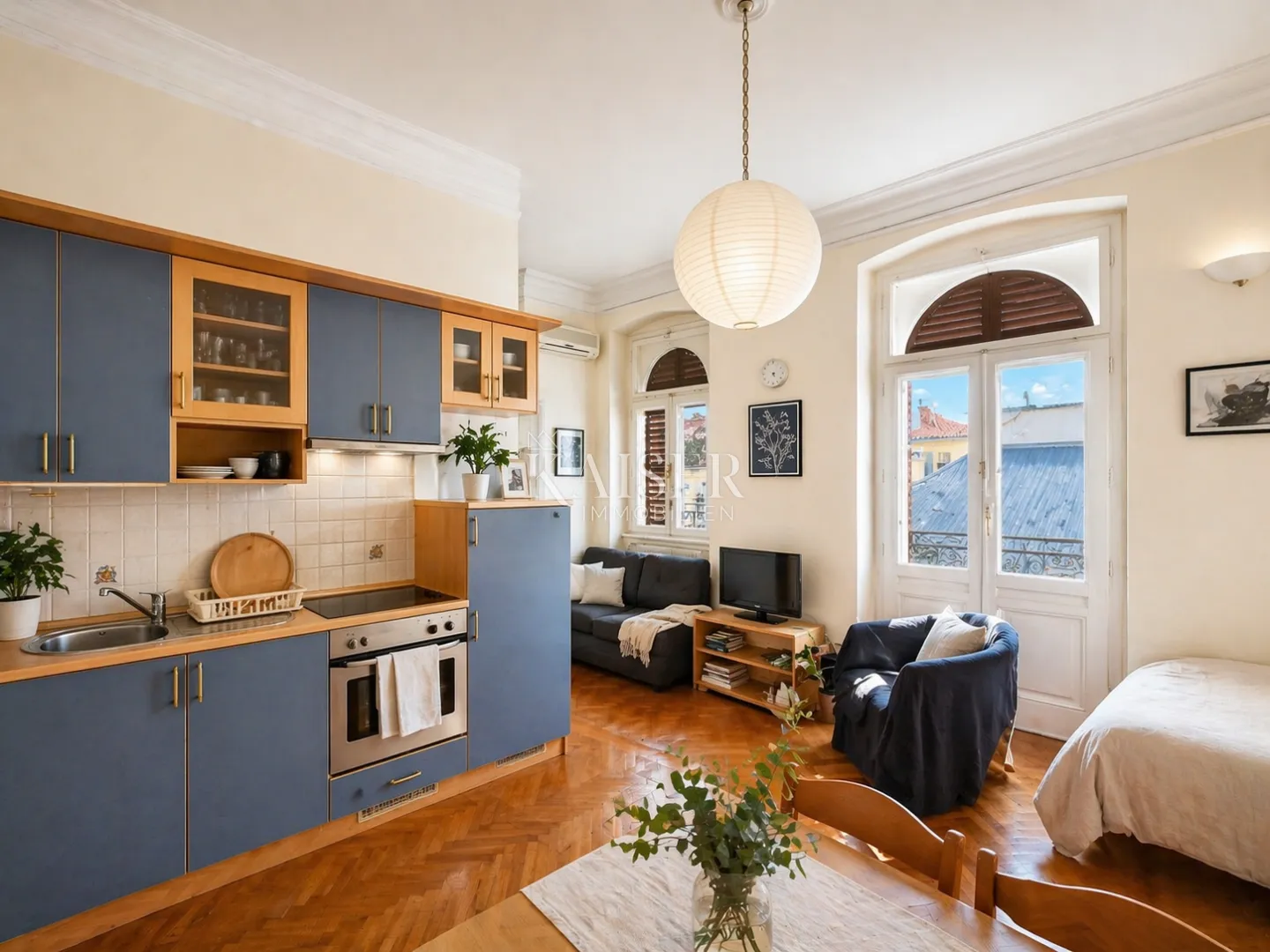 opatija centar – prostran stan s 4 sobe, 3 balkona i parkingom, 70 m od mora - slika 6