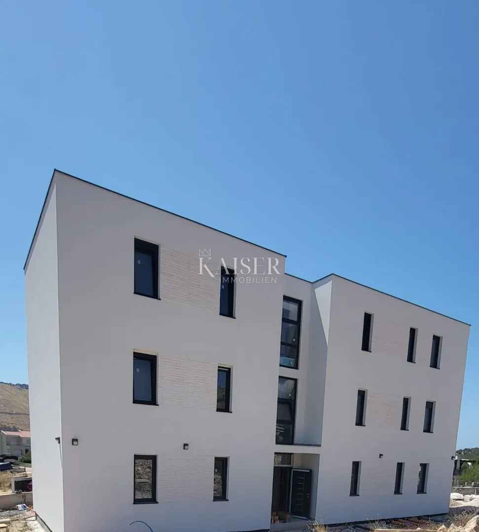 šibenik, grebaštica – ekskluzivan apartman u novoj luksuznoj zgradi - slika 2