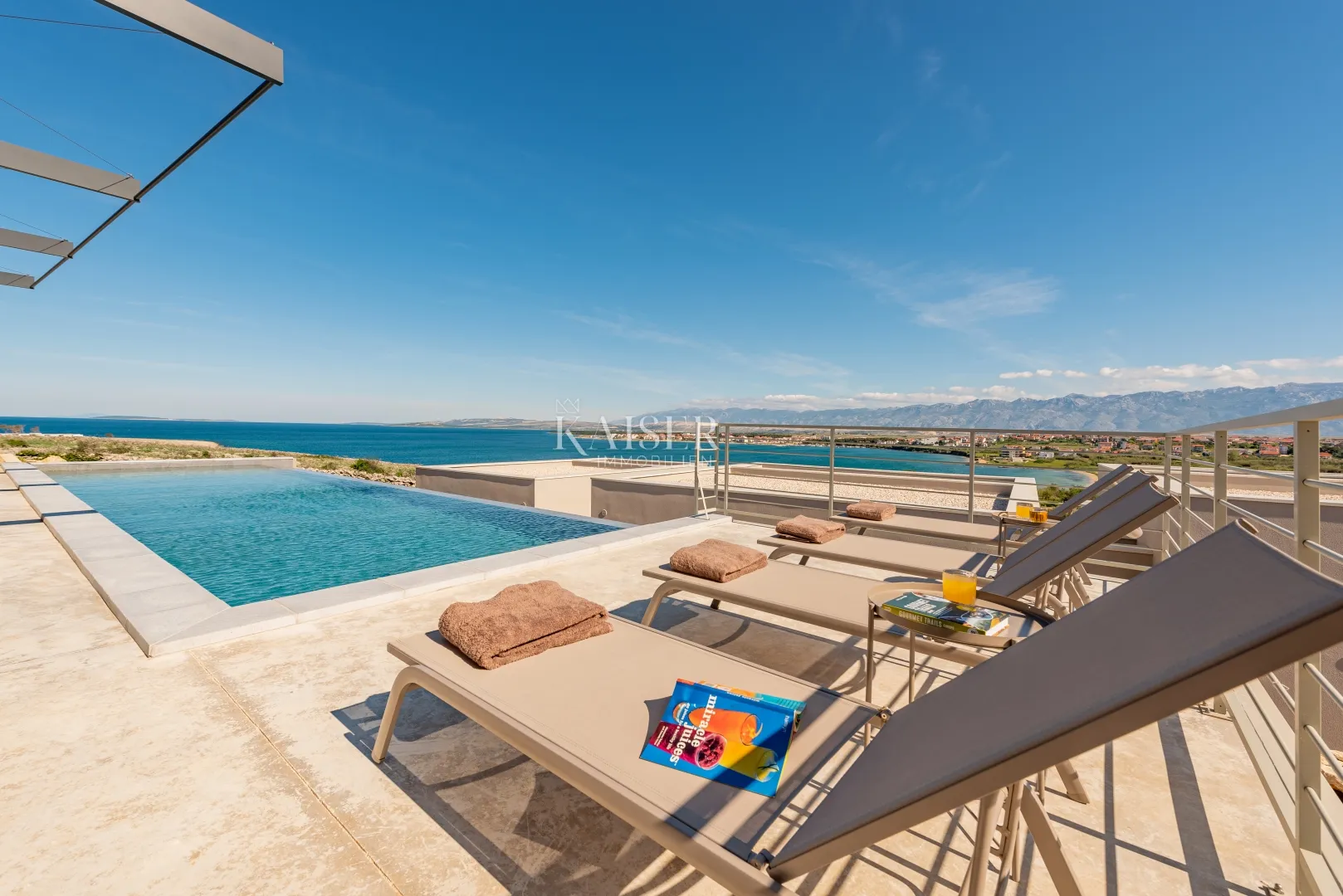 otok pag - moderna prizemna vila s pogledom na more - slika 2