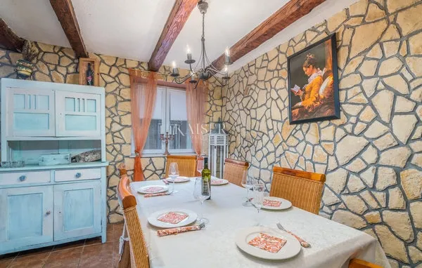 otok krk, šilo, okolica - kuća sa bazenom 145m2 - slika 8