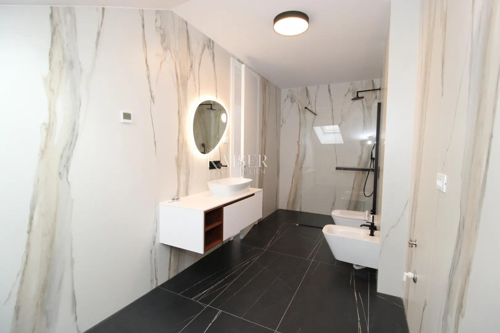 opatija, penthouse, blizina centra, pogled na opatiju i kvarner s vrha krova - slika 37