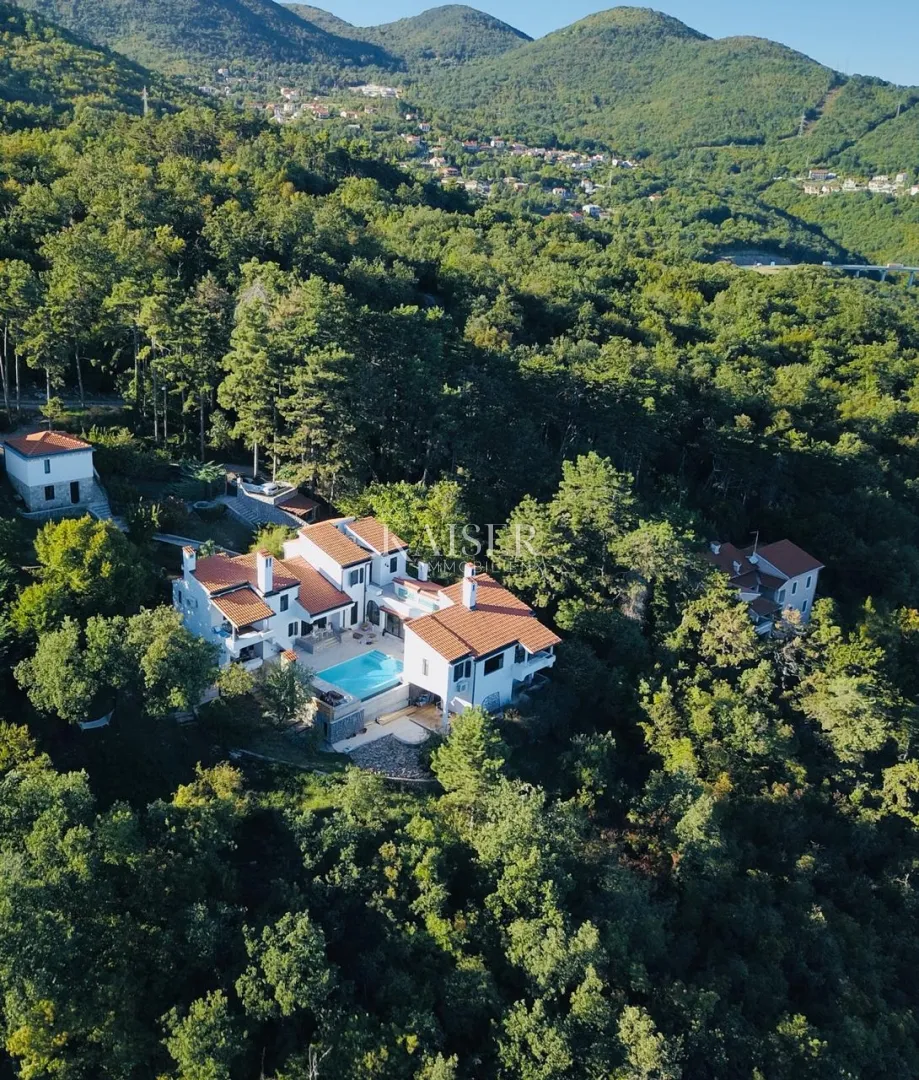 opatijska rivijera, vila s bazenom i panoramskim pogledom na more - slika 17