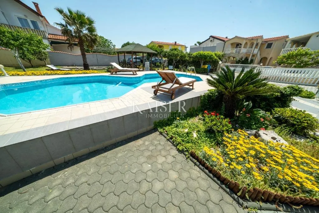 zadar, vir - prekrasna prostrana kuća 50 m od plaže - slika 24
