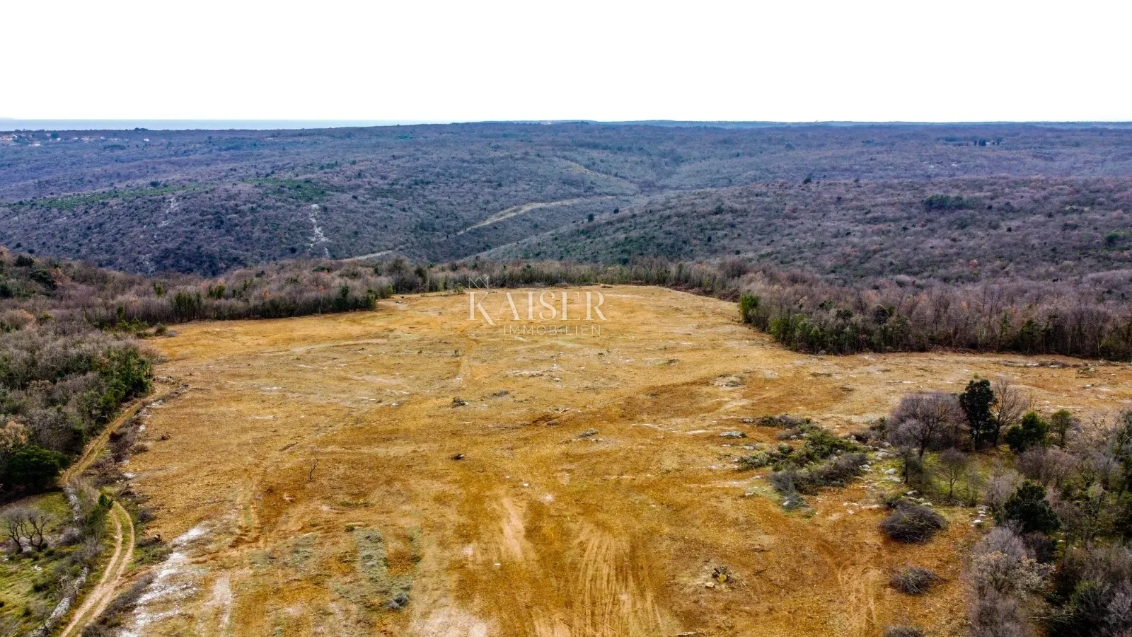 rakalj - zemljište za izgradnju 50 vila, 45 000 m2 - slika 3