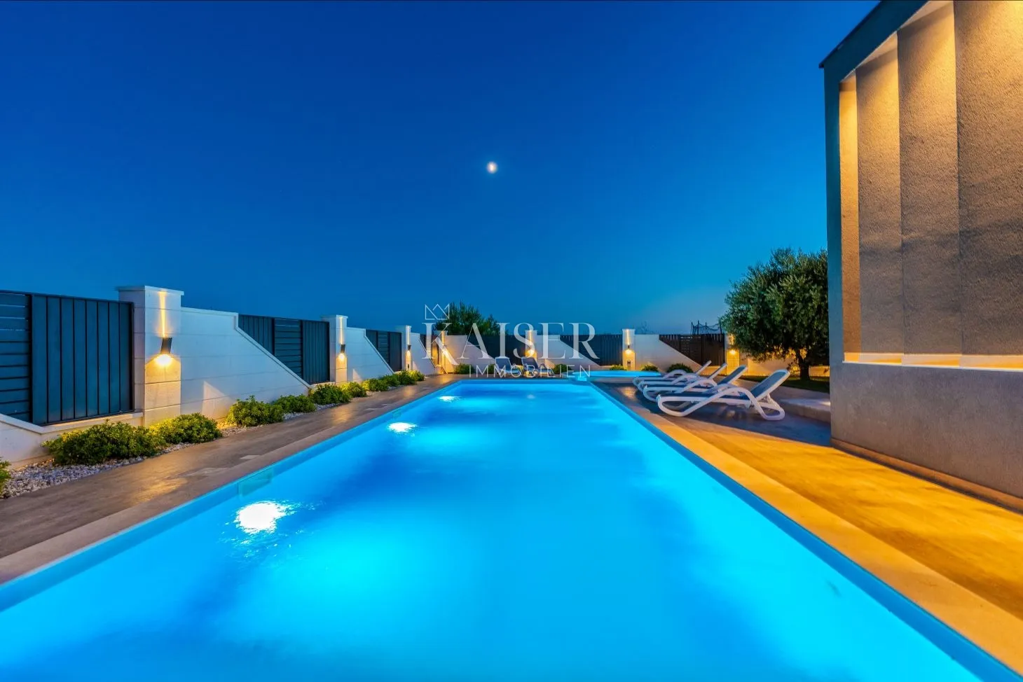 zadar, privlaka – moderna vila okružena maslinicima, vinogradima i nepreglednim poljima koja se stapaju s horizontom mora - slika 38