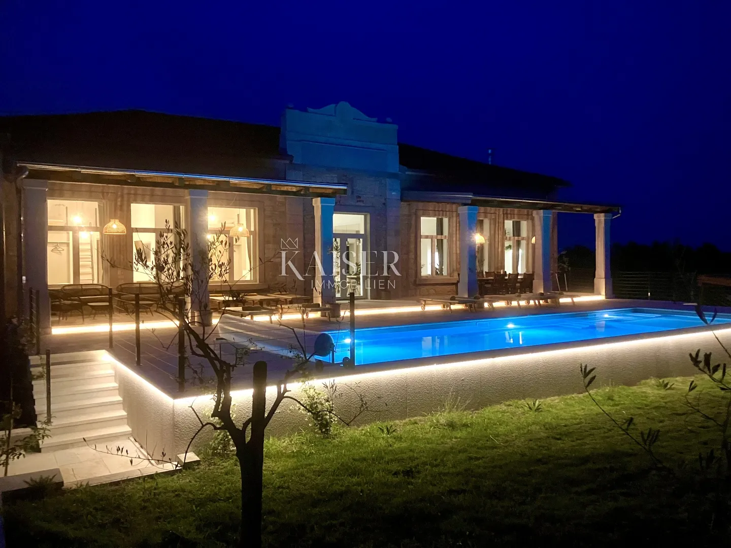 istra - poreč, luksuzna stoljetna vila sa bazenom - slika 34