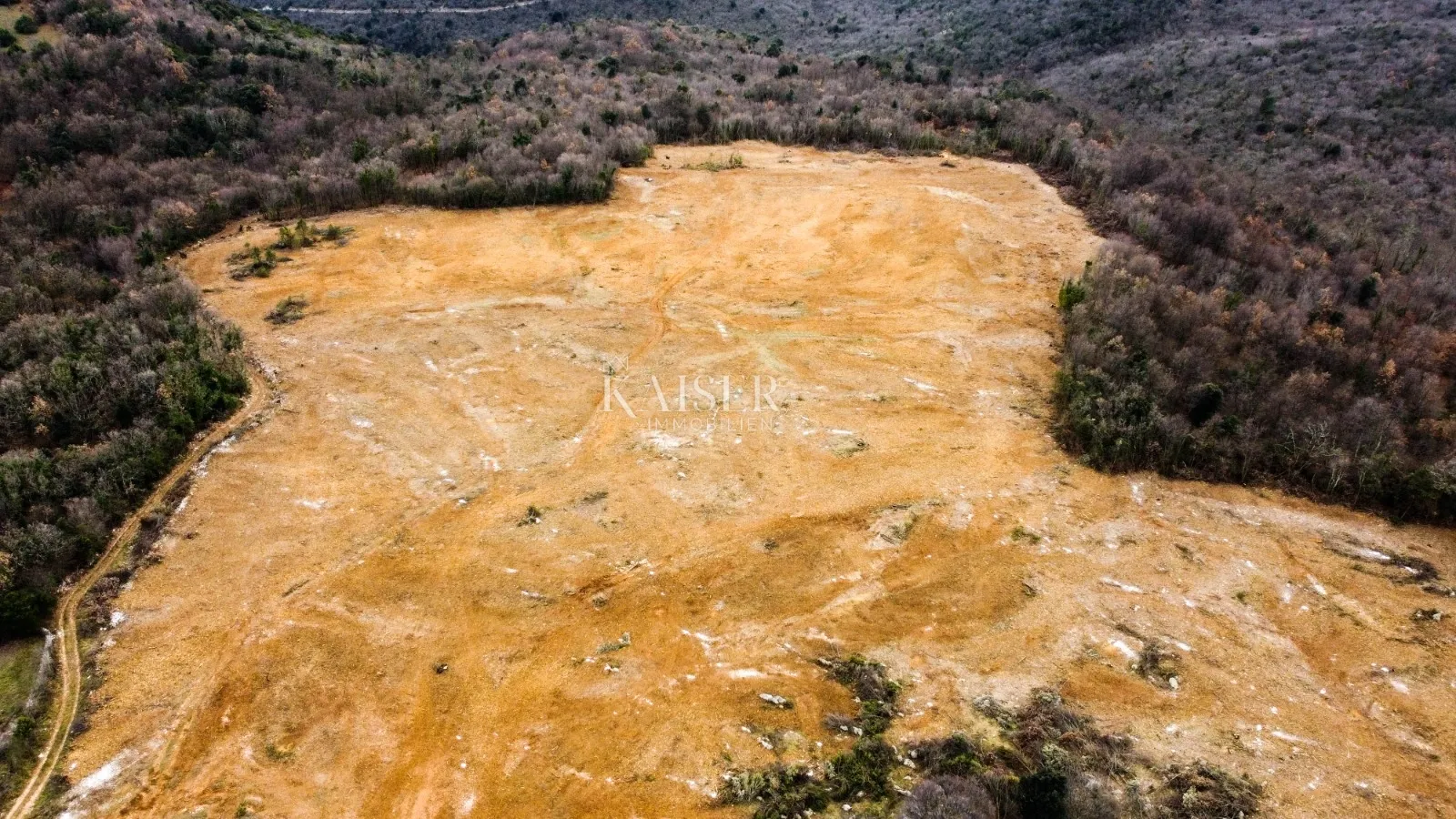rakalj - zemljište za izgradnju 50 vila, 45 000 m2 - slika 12