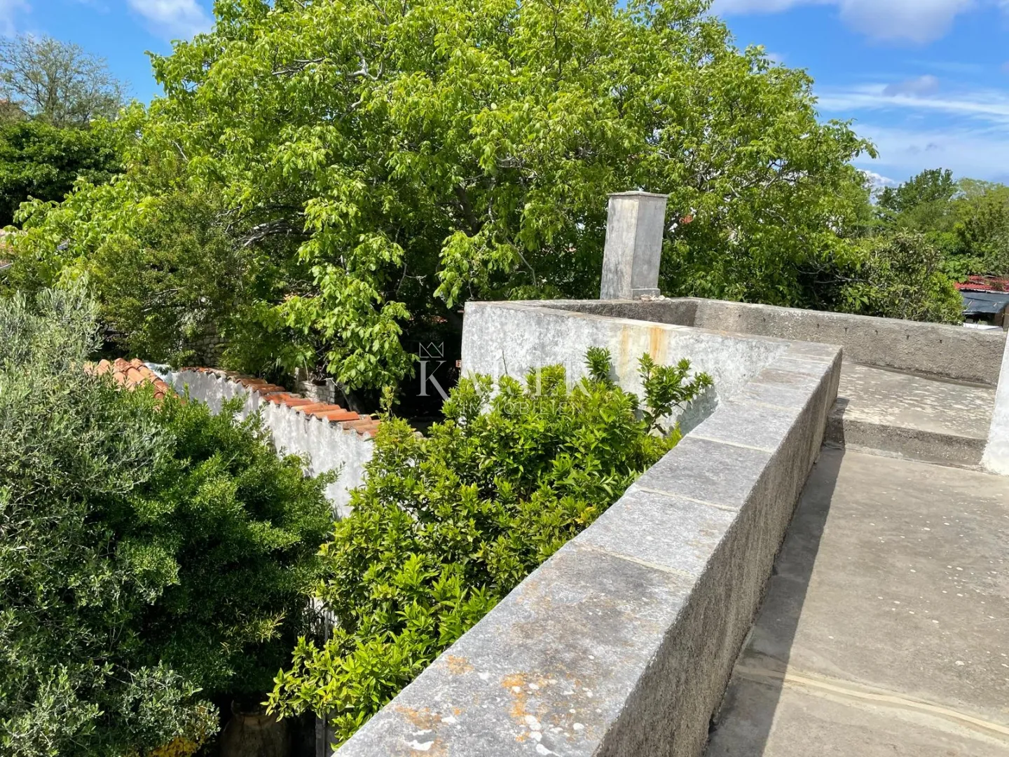 otok cres-lošinj, osor, bivši samostan, 50 m od mora - slika 14
