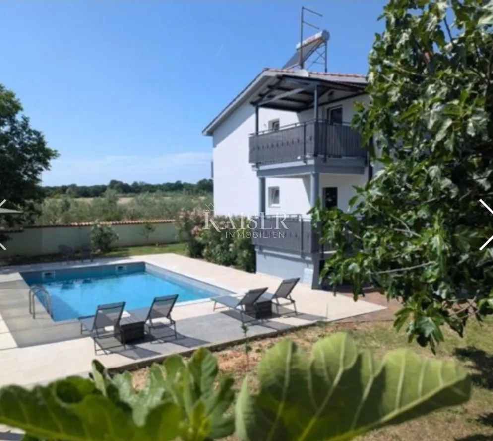 Istra, Pula - Kuća s 5 apartmana i dva bazena