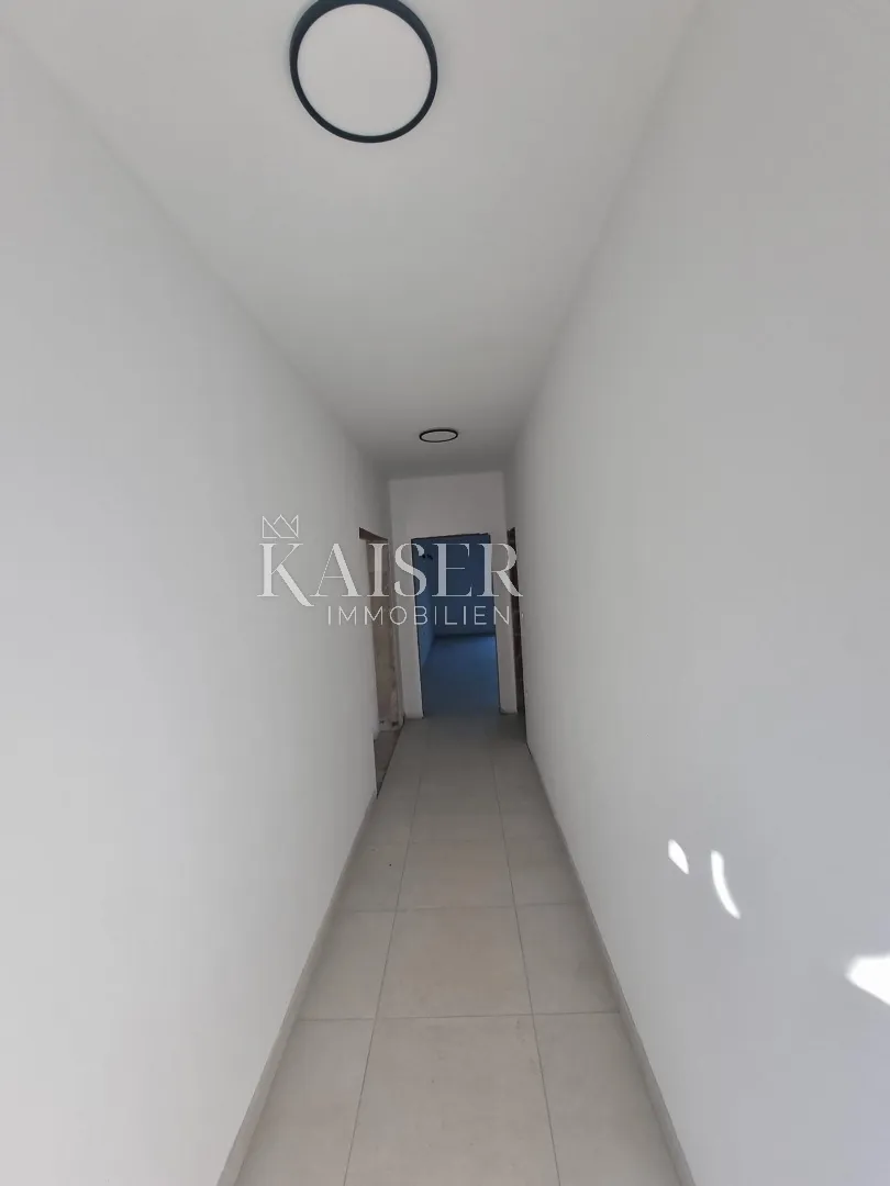 barban - kuća s bazenom 160 m2 i okućnicom 1100 m2 - slika 5
