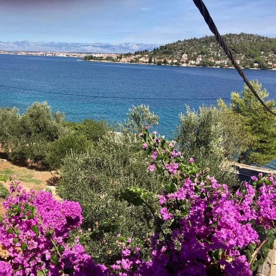 kali, otok ugljan kuća s dva stana i predivnim pogledom na more - slika 5
