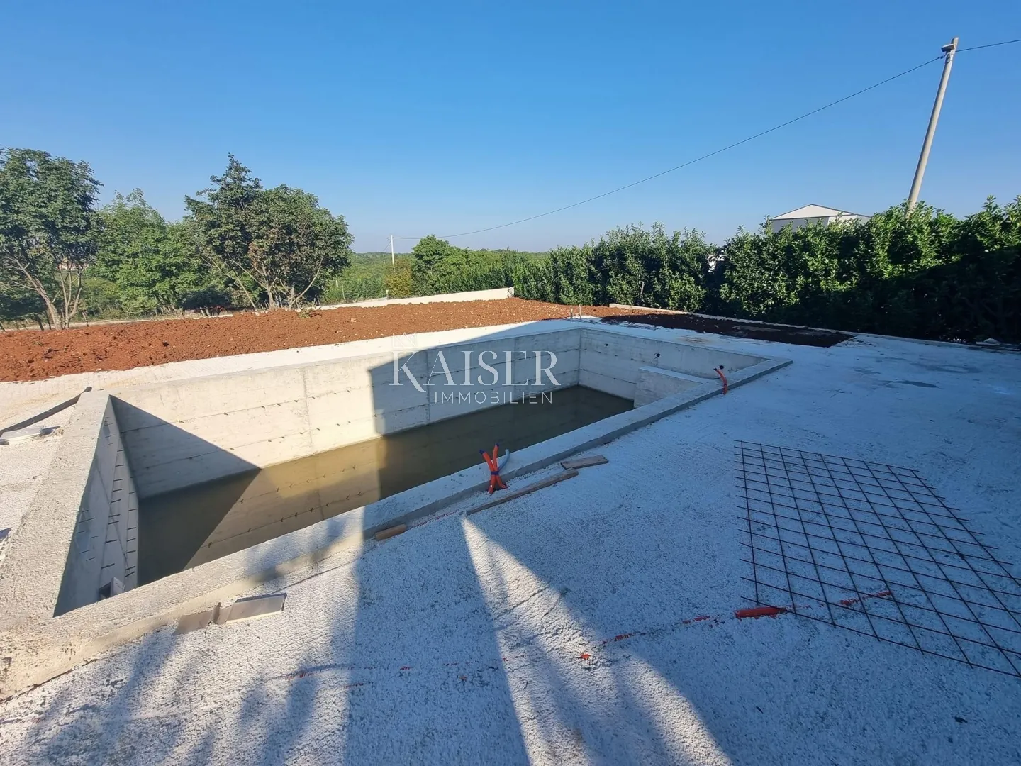 barban - kuća s bazenom 160 m2 i okućnicom 1100 m2 - slika 4