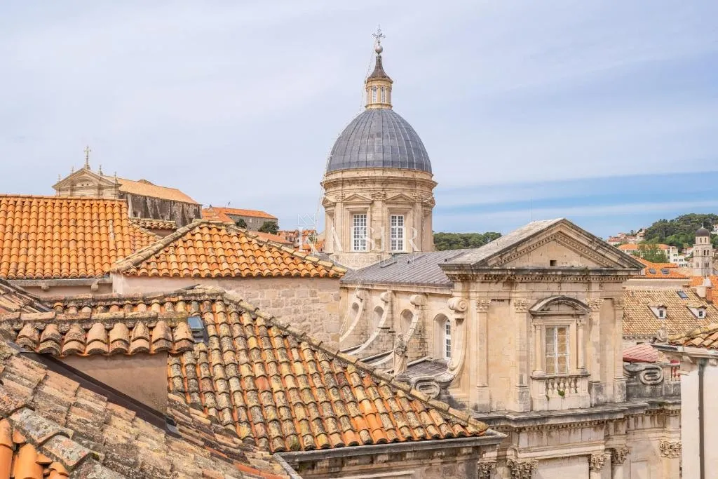dubrovnik - kamena kuća i poslovni prostor u starom gradu - slika 29