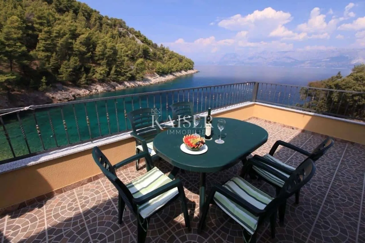 otok hvar - tradicionalna kuća uz more - slika 39