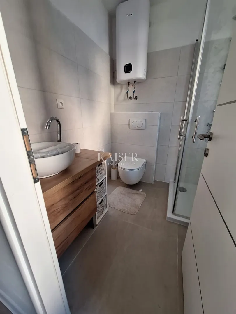 vrbovsko - samostojeća kuća sa okućnicom, novoadaptirana - slika 12