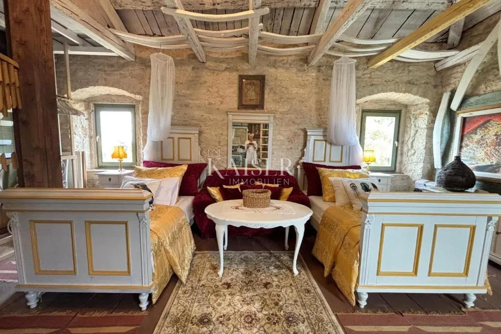 istra, marčana - tradicionalna kamena vila s bazenom - slika 17
