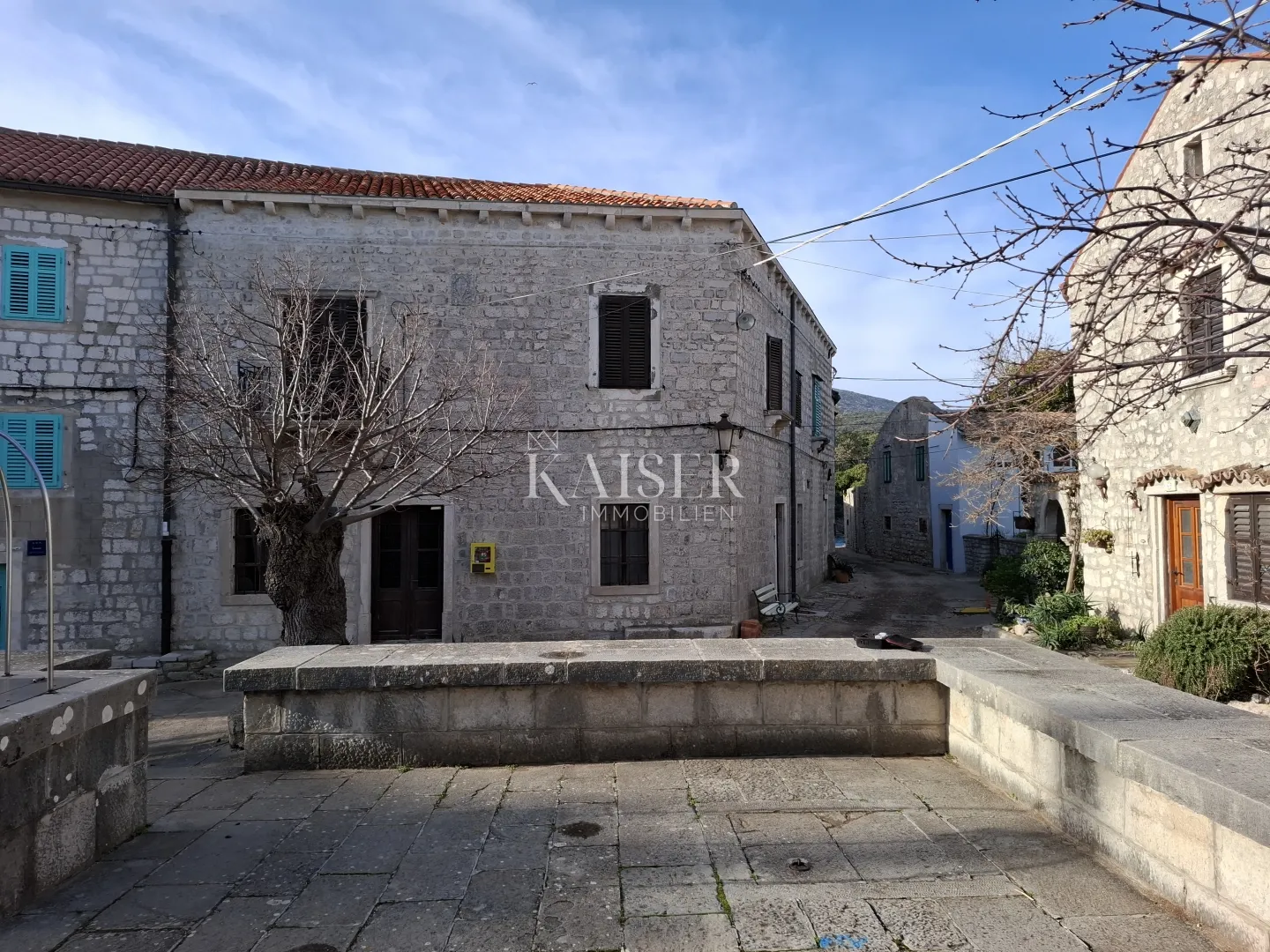 otok cres-lošinj, osor, troetažni stan 148 m2 - slika 21