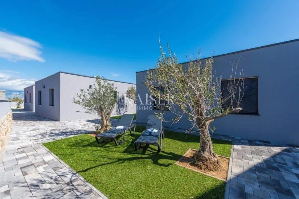 zadar - odmaralište 1km od mora - slika 5