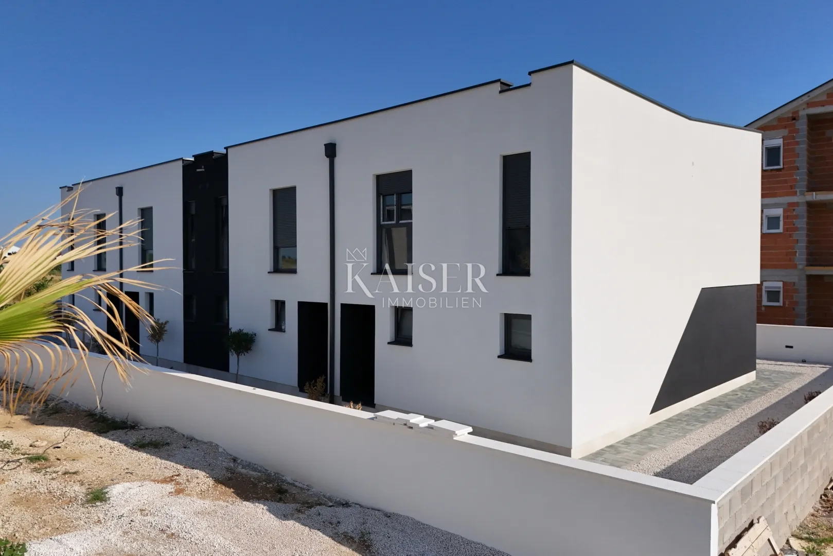 zadar, privlaka dvoetažni stan s vrtom u blizini mora - slika 60