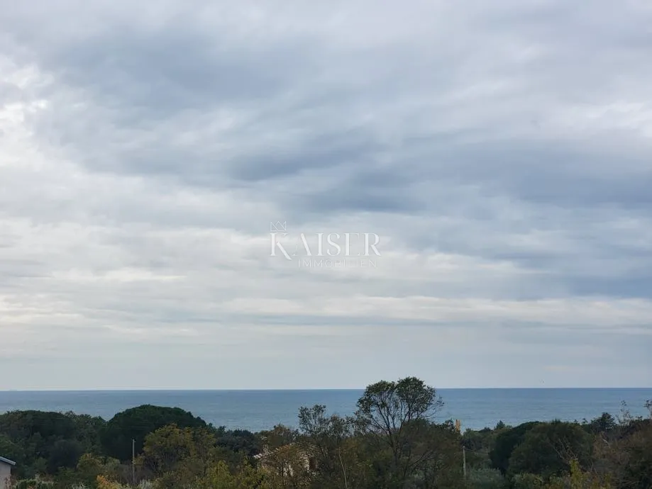 Istra, Poreč- građevinsko zemljište 800 m od mora