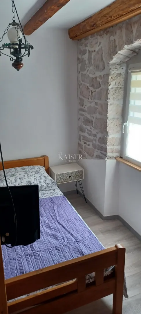 veli iž – autentična, renovirana kuća u staroj jezgri - slika 8