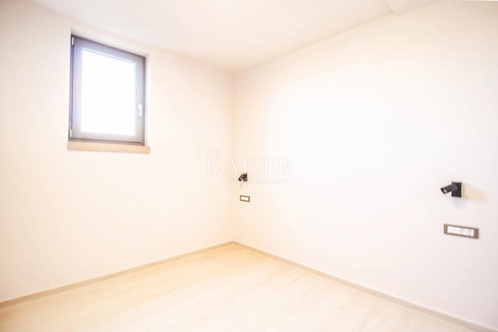 otok krk, brzac - moderna villa sa bazenom 212m2 - slika 26