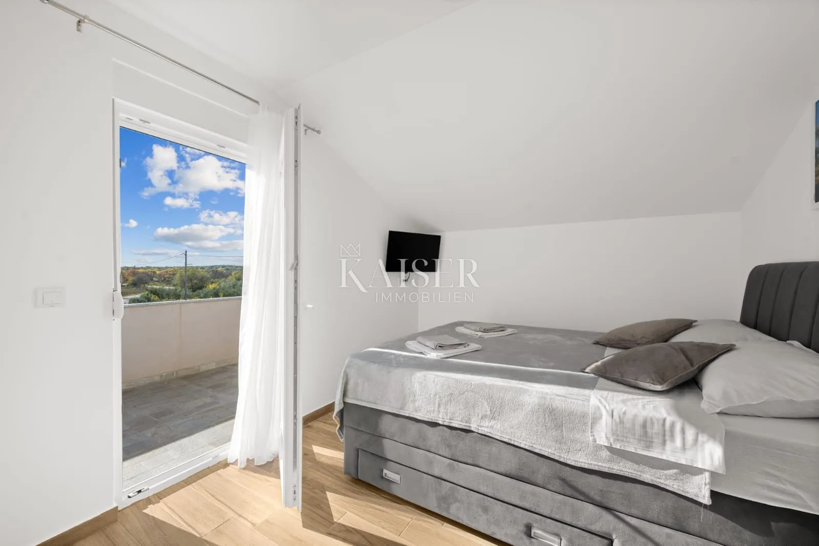 biograd, okolica - kuća sa bazenom, 145m2 - slika 13