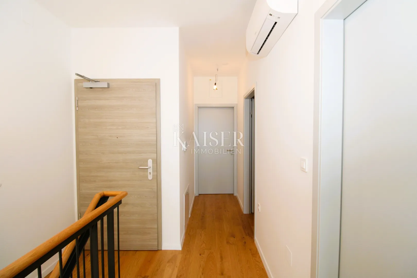 istra, rovinj- moderan dvoetažni stan 112m2 s vrtom i garažom - slika 8