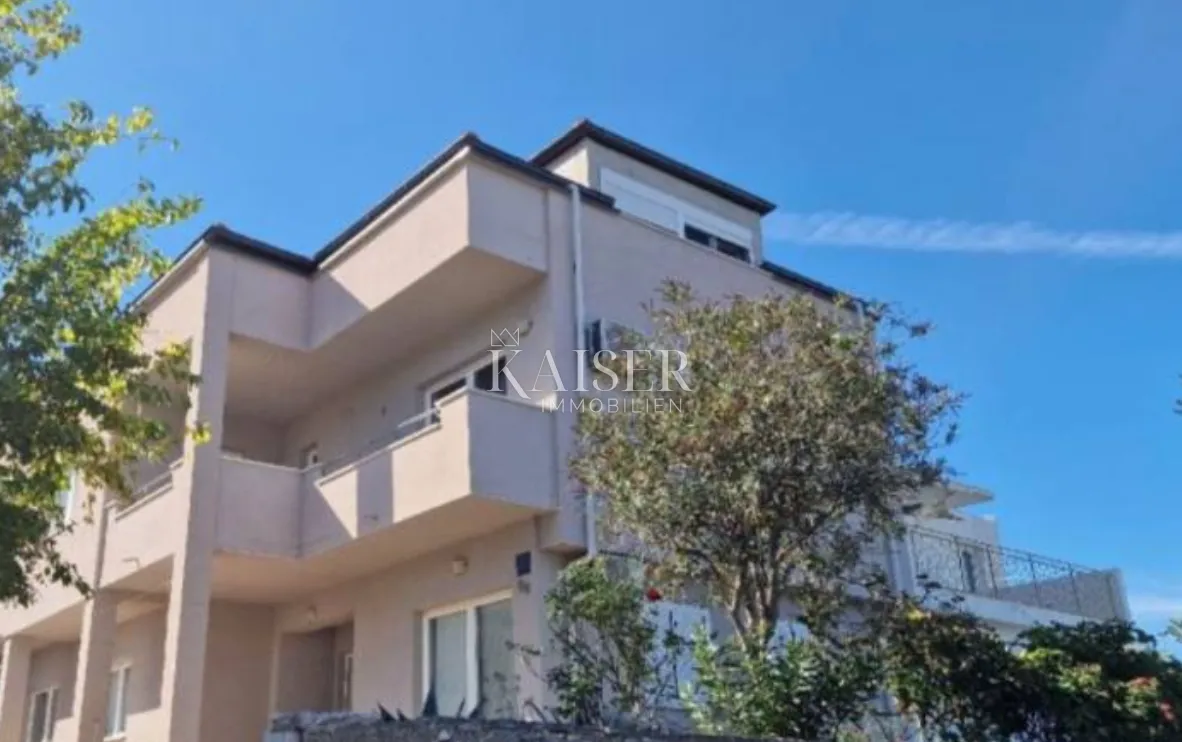 Šparadići, Šibenik - Apartmanska kuća s 5 jedinica, 100m od mora