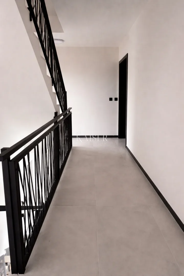 zadar – privlaka | apartman s krovnom terasom i pogledom, 200 m od mora - slika 5