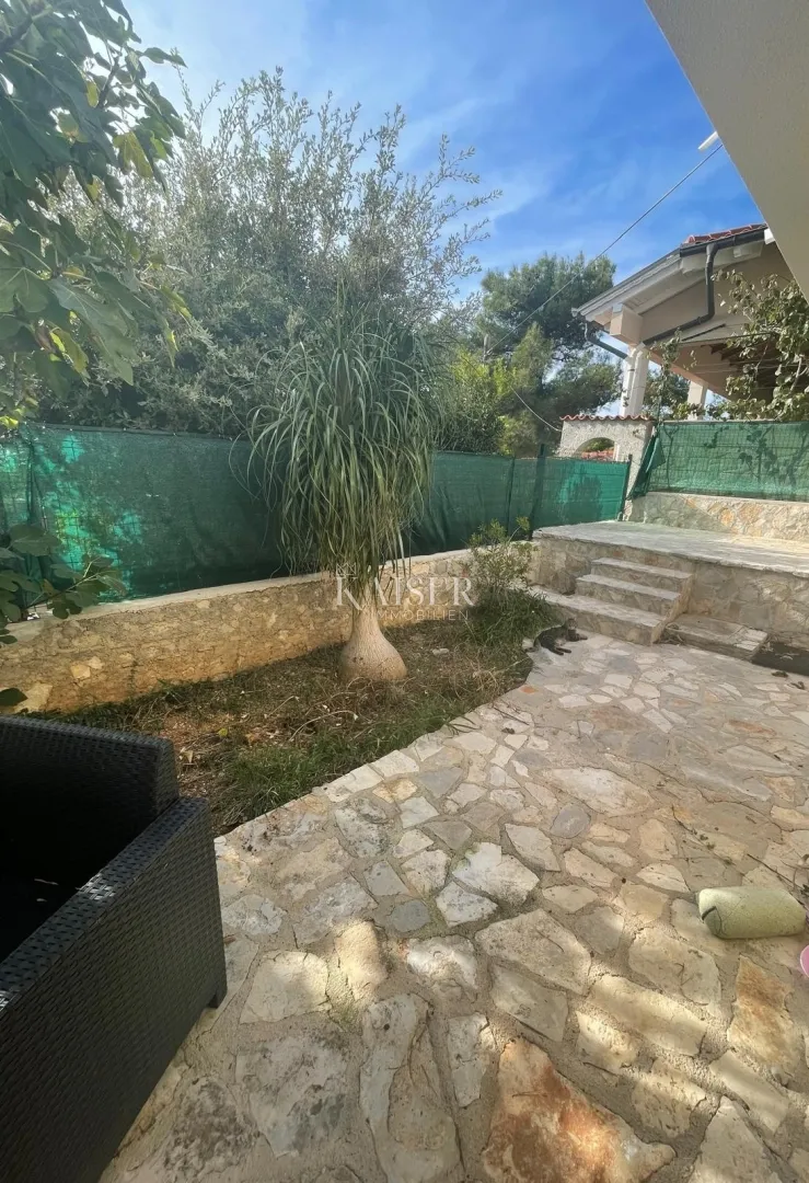 cres, martinšćica - samostojeća kuća 148 m², dva apartmana, 150 m od mora - slika 18