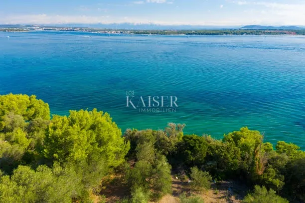 Otok Pašman – građevinsko zemljište 1411 m2