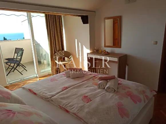 otok krk, malinska - kuća sa 6 apartmana 300 m od mora - slika 5