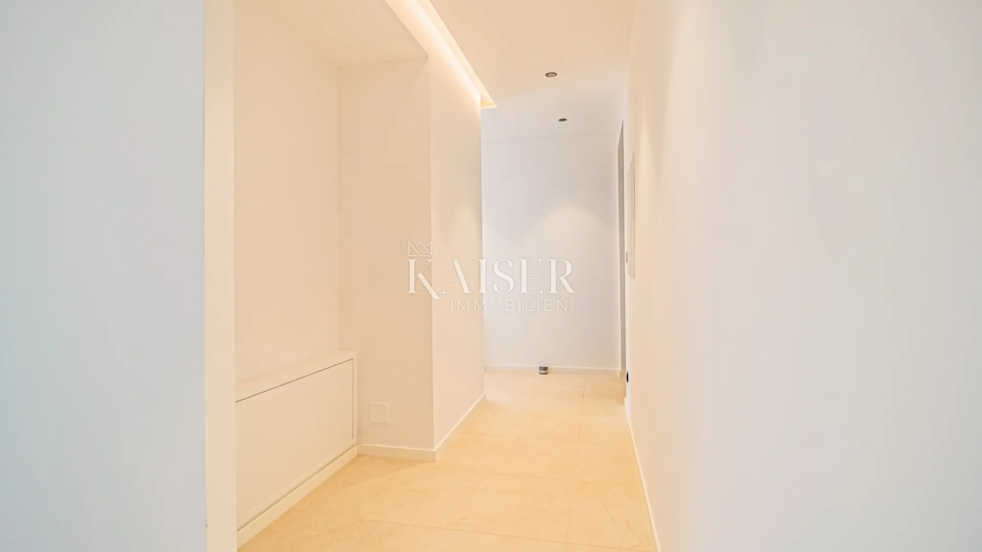 krk - stan 90m2 sa podrumom 34m2, okućnicom i bazenom - slika 6